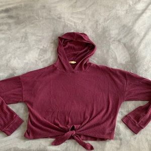 Women’s sweater/ long sleeve hooded shirt